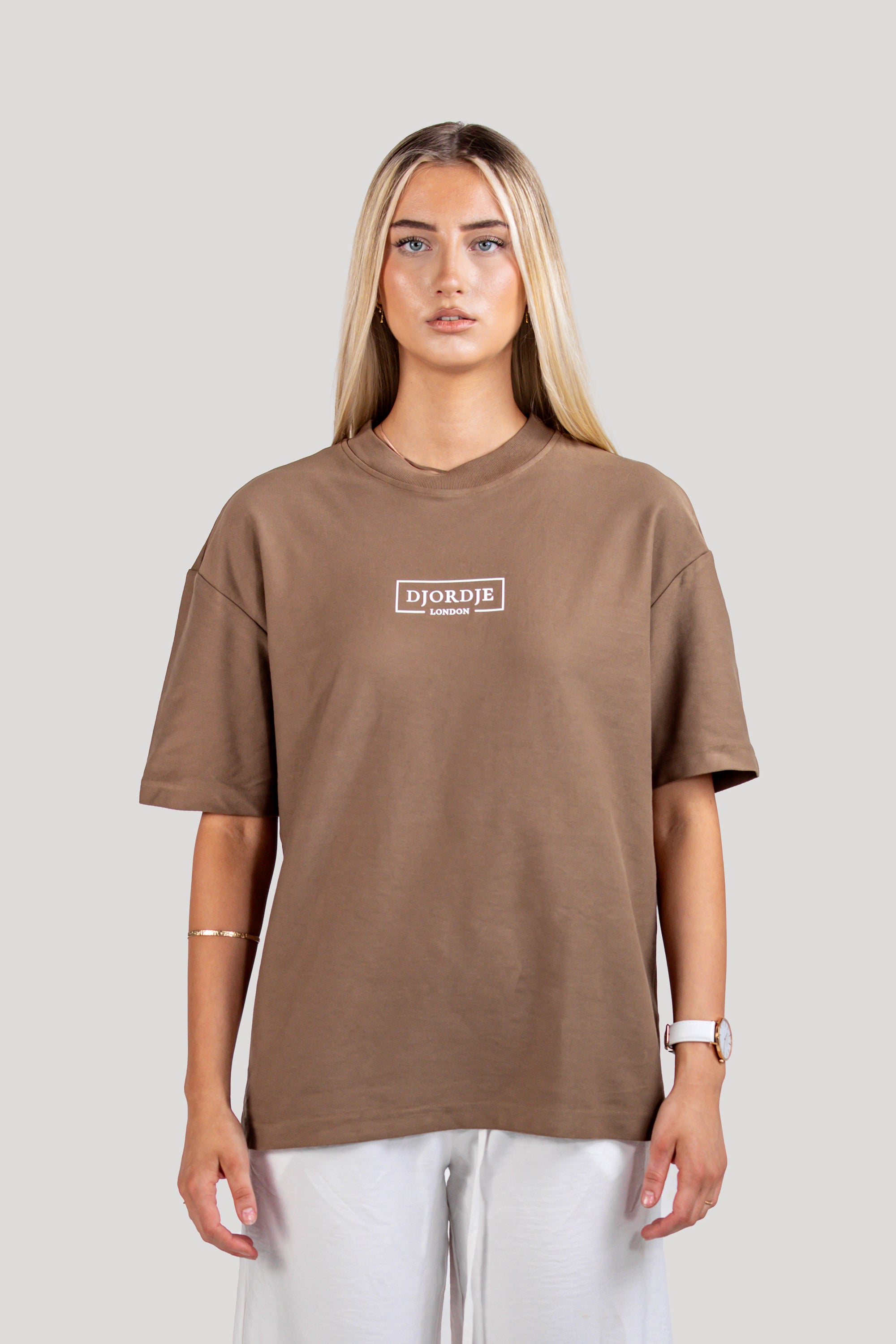 Semi-Oversized Signature T-Shirt - Brown
