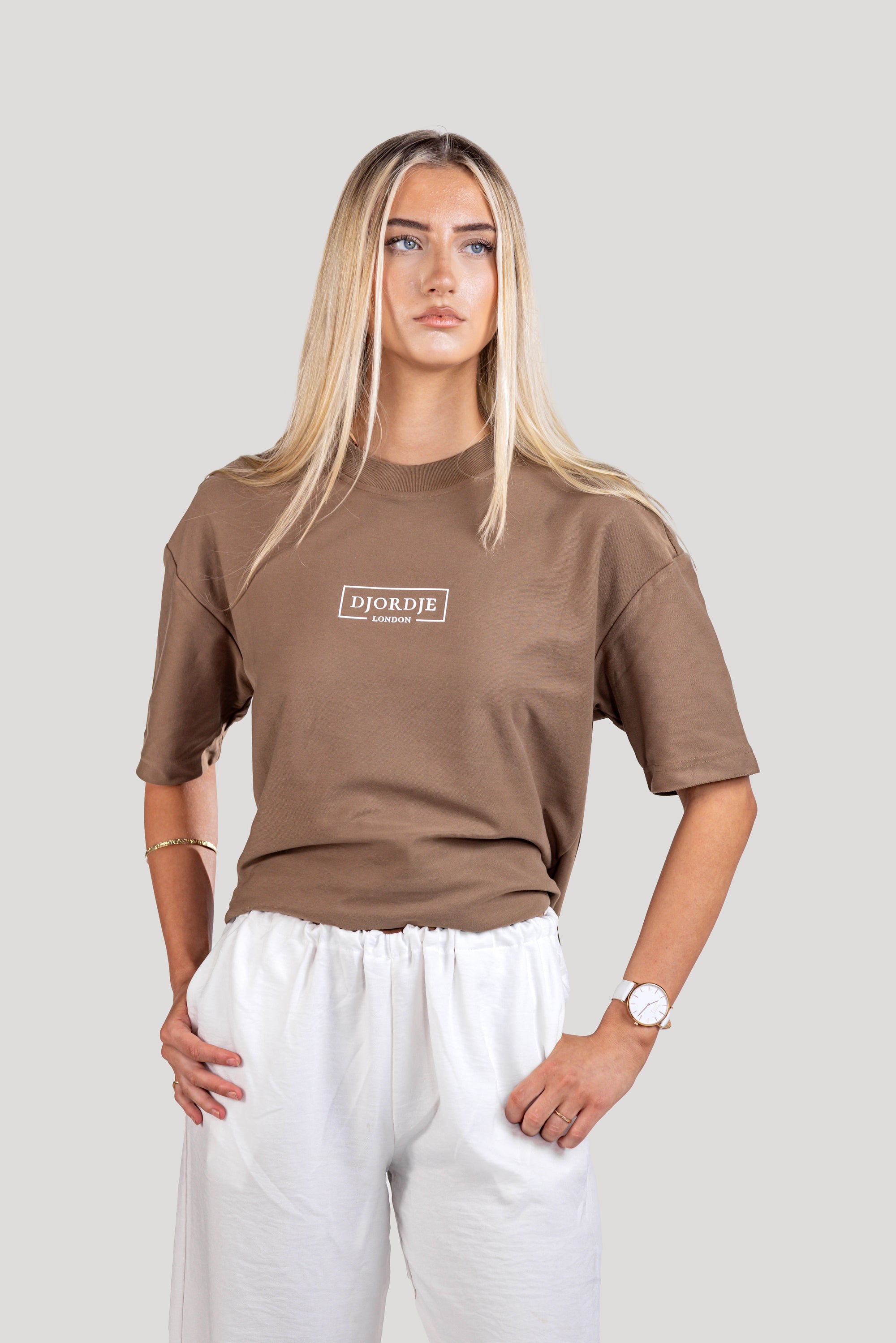 Semi-Oversized Signature T-Shirt - Brown